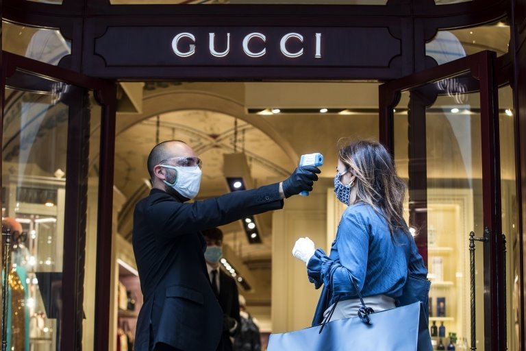 Roma'da bir Gucci mağazası