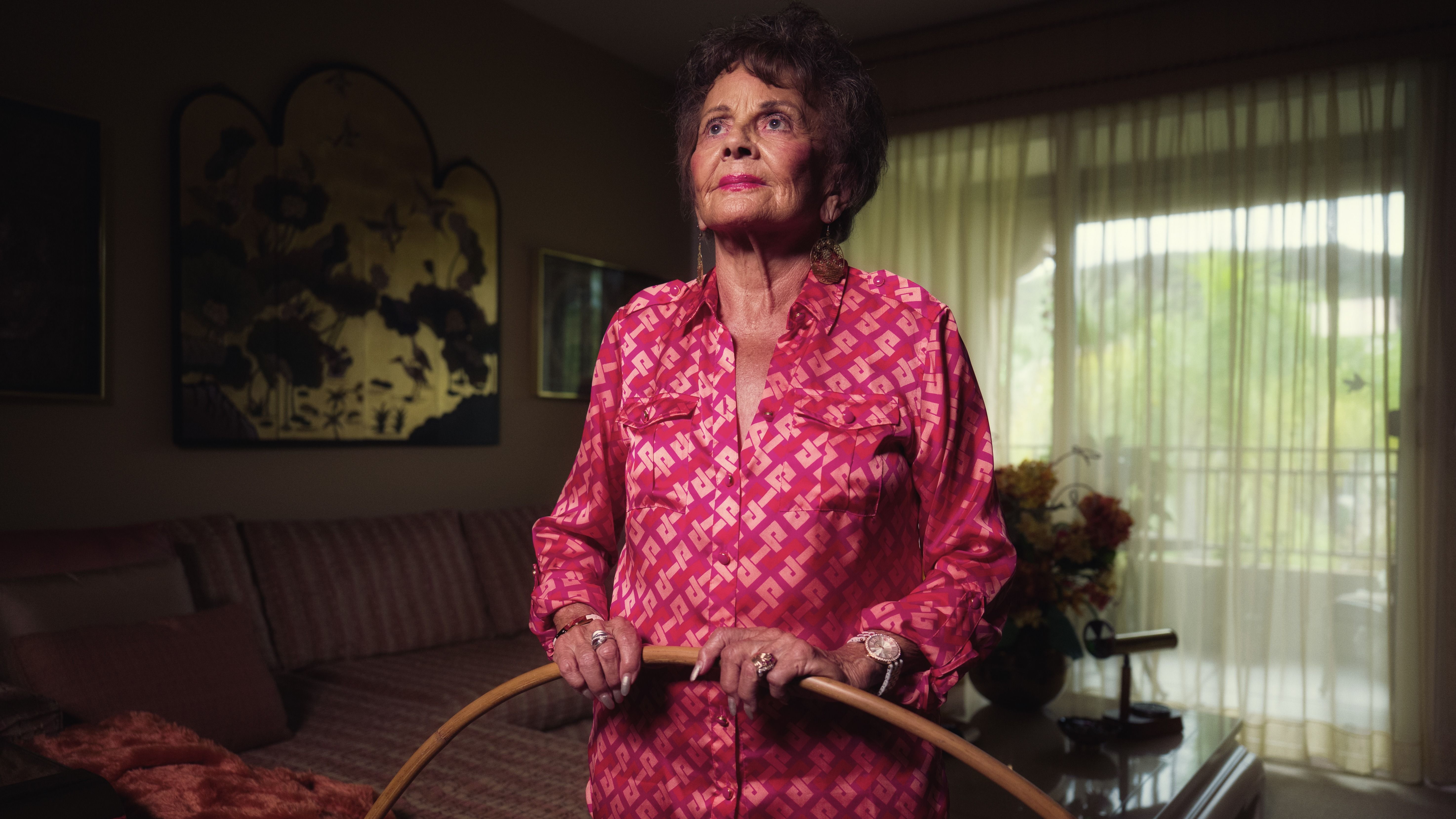 Joan Anderson, who helped create the hula hoop, dies aged 101