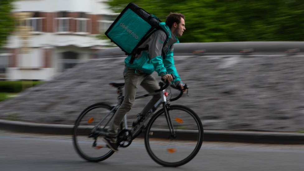 Deliveroo rider