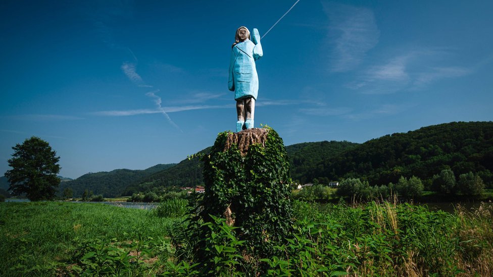 Estatua de Melania Trump en Eslovenia