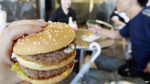 Hasta 812.000 hamburguesas se pueden comprar con lo que costó Neymar. Big Mac