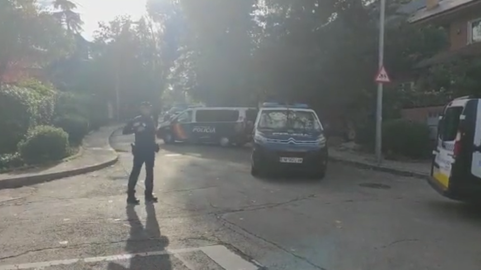 В посольстве Украины в Мадриде произошел взрыв. Бомбу прислали по почте