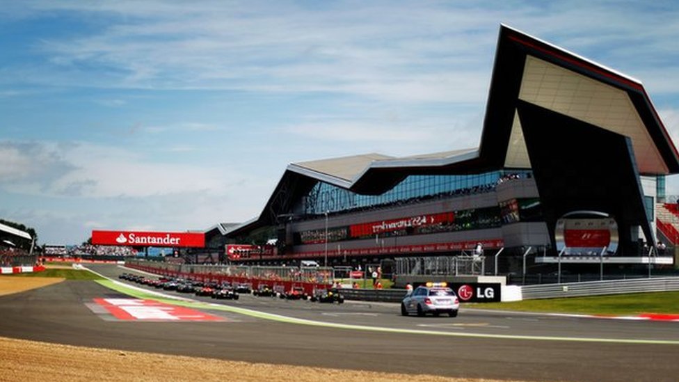 British Grand Prix: Drones flown near Silverstone - BBC News