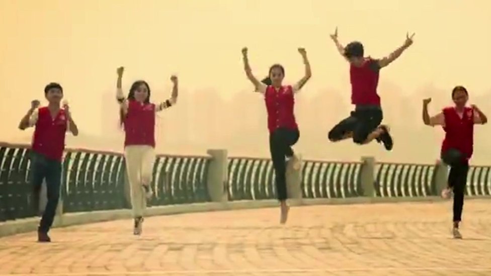 Chinese rap video aims to 'tell the truth' BBC News