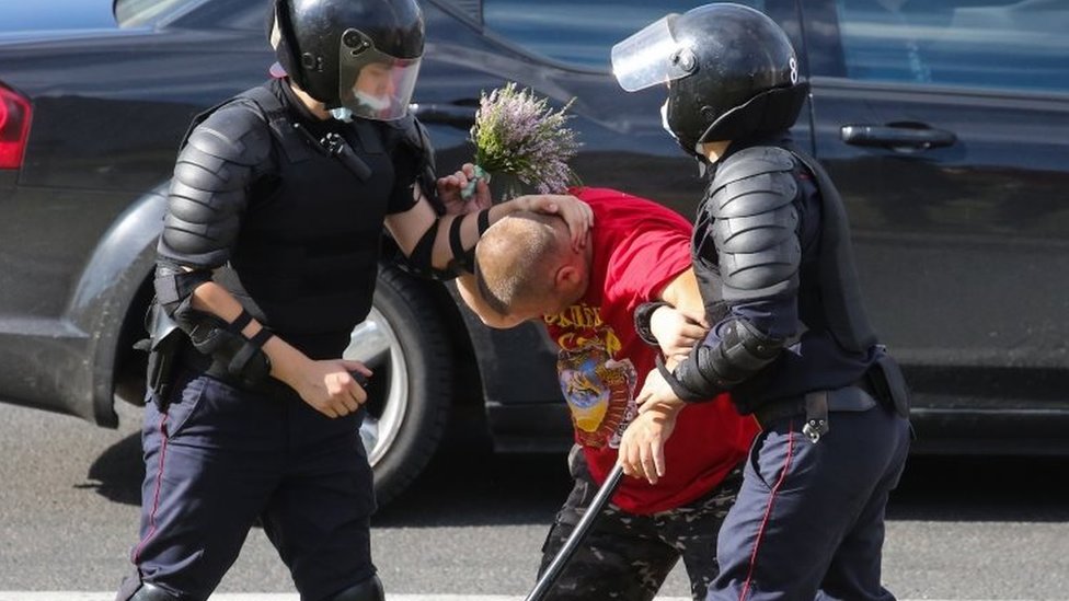 Belarus election: Second Belarus protester dies as UN sounds alarm