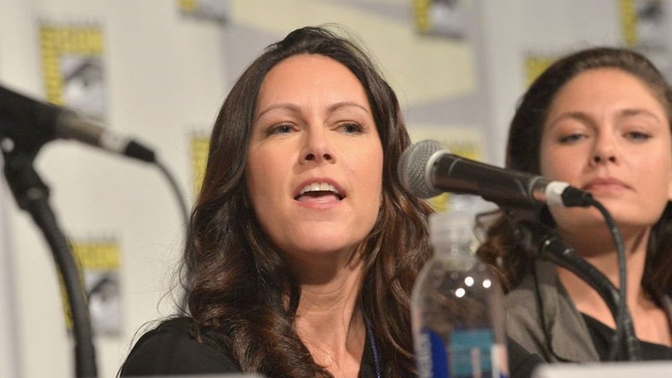 Hackett no volvió a ver a Price en eventos de Amazon vinculados a su trabajo después de la denuncia. Isa Hackett