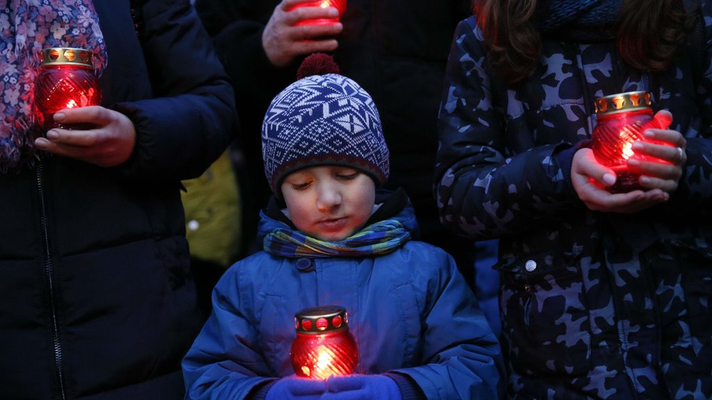 Українці вшанували жертв голодоморів