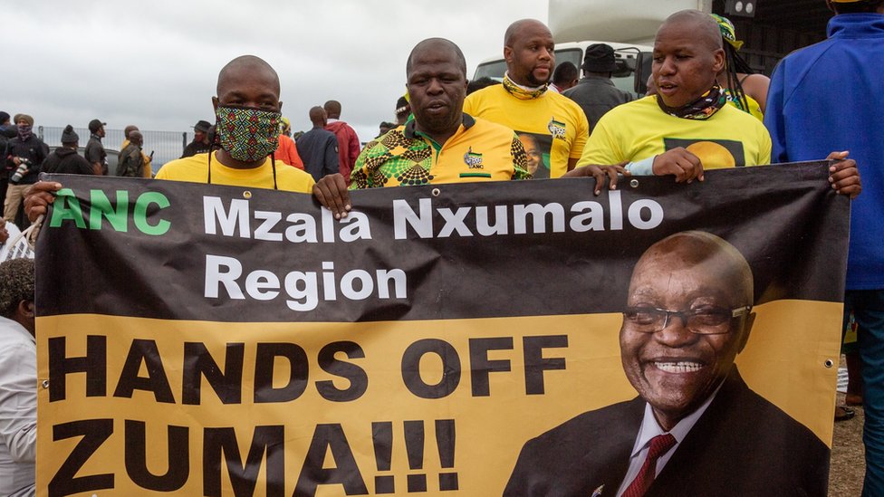 Jacob Zuma: Supporters form 'human shield' to stop ex-president's arrest