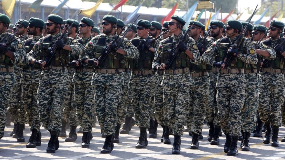 Soldados iraníes en un desfile en Teherán.