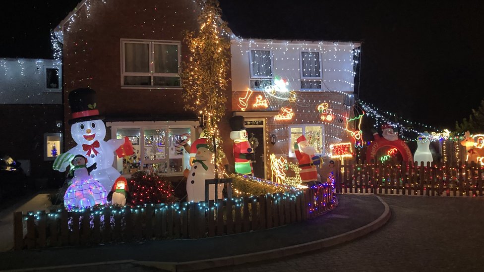 Telford neighbours put up Christmas decorations early to ease ...