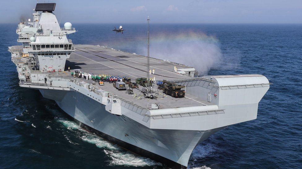Hms Queen Elizabeth Leak Forces Aircraft Carrier To Abandon Sea Trials Bbc News - naval warfare aircraft carrier roblox