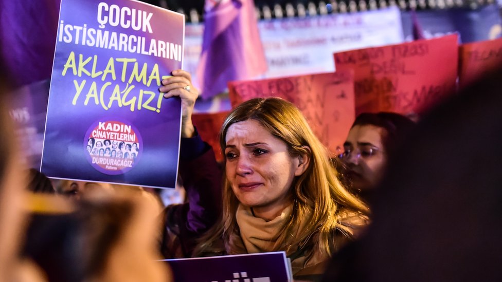 Young girls in sex in Istanbul