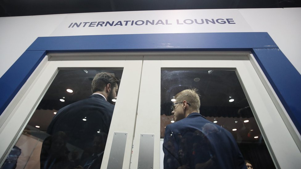 Безопасность в International Lounge