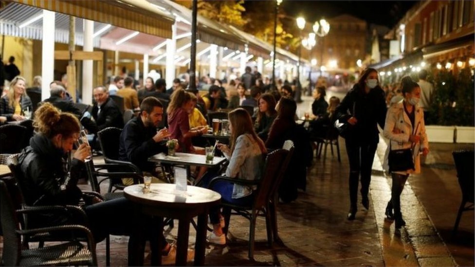 حظر التجول الليلي في فرنسا سوف يشمل حوالي ثلثي البلاد ليطال 46 مليون شخص