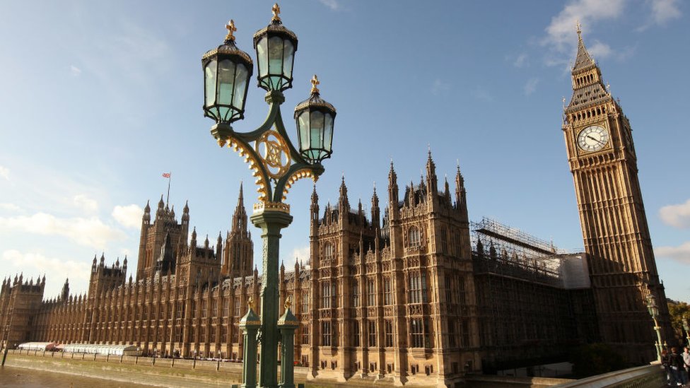 الذكاء الاصطناعي: كيف يمكن أن يكون للصور الإباحية عميقة التزييف آثار "مدمرة"؟ 5 Parliament