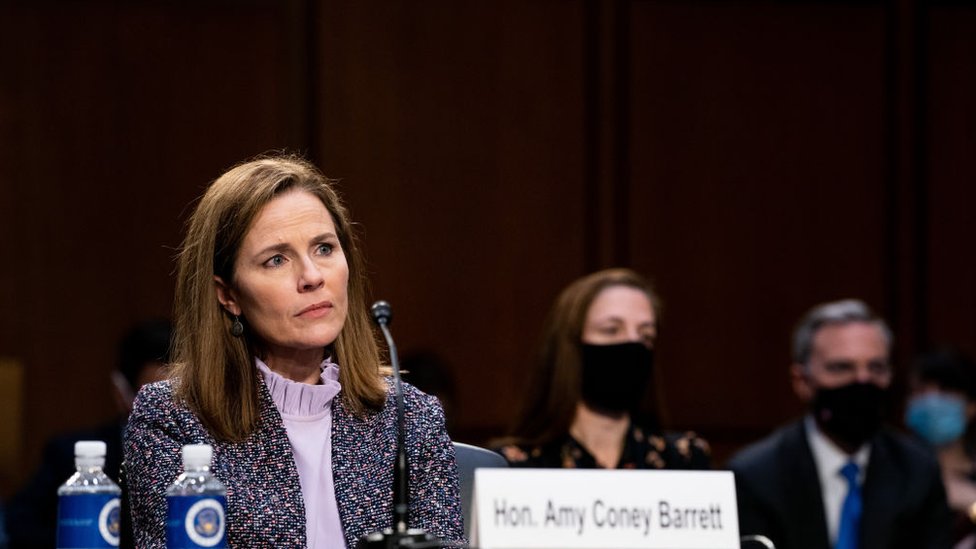 Amy Coney Barrett responde a perguntas do Comitê Judiciário do Senado