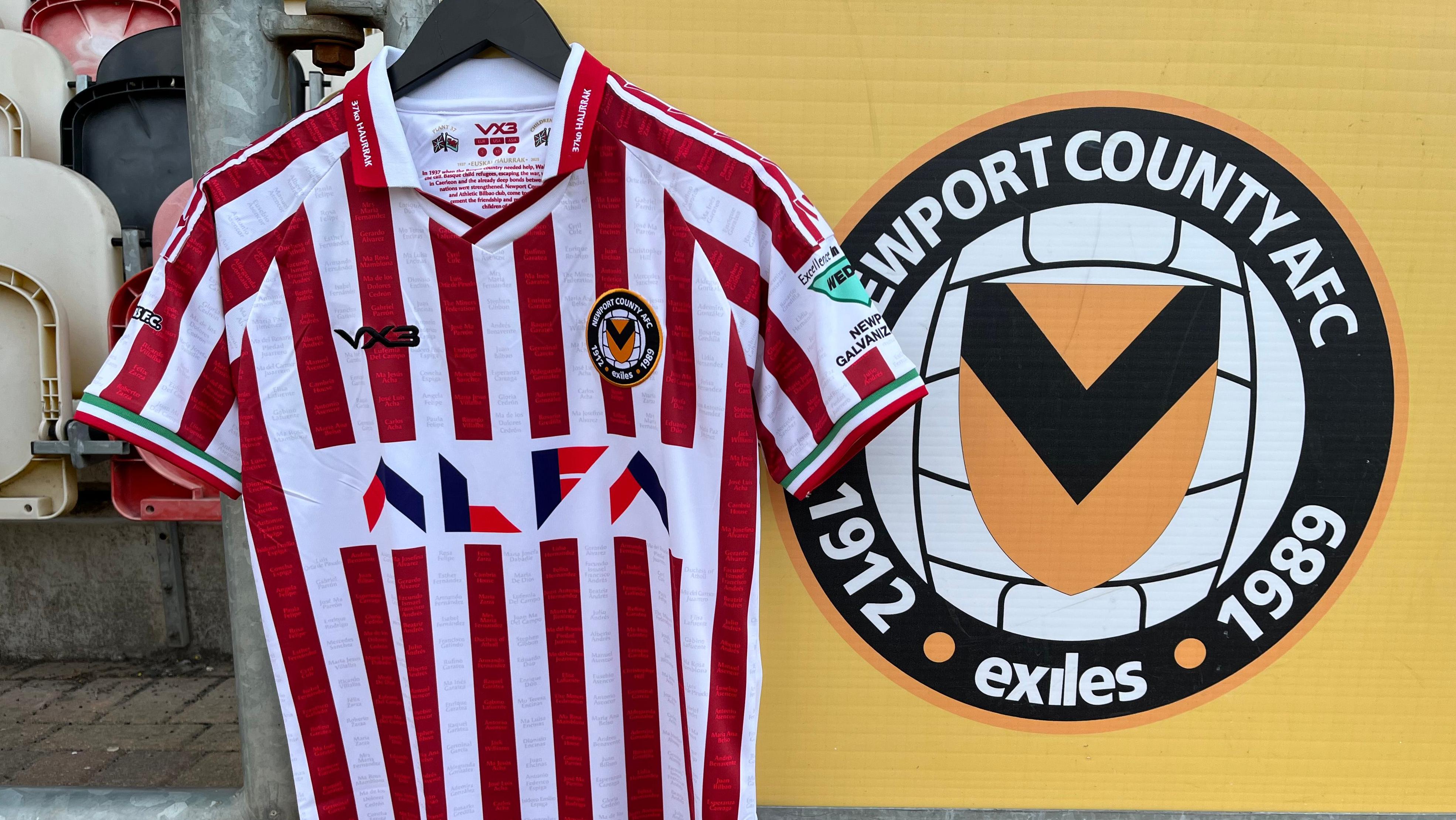 Sortie du maillot spécial 24-25 Skindred de Newport - Footy Headlines FR