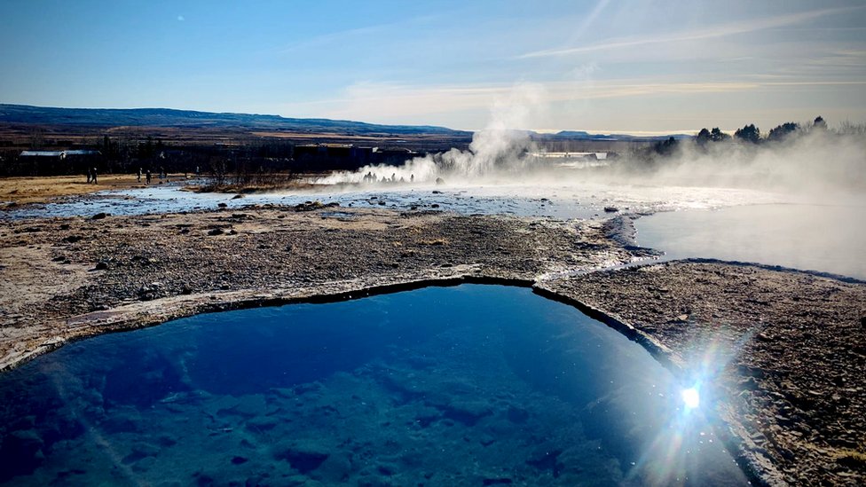 Las aguas termales de Islandia son un gran atractivo para los turistas.