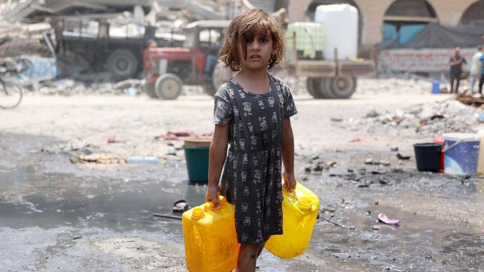 Gaza war: Jabalia residents describe 'horrifying' destruction