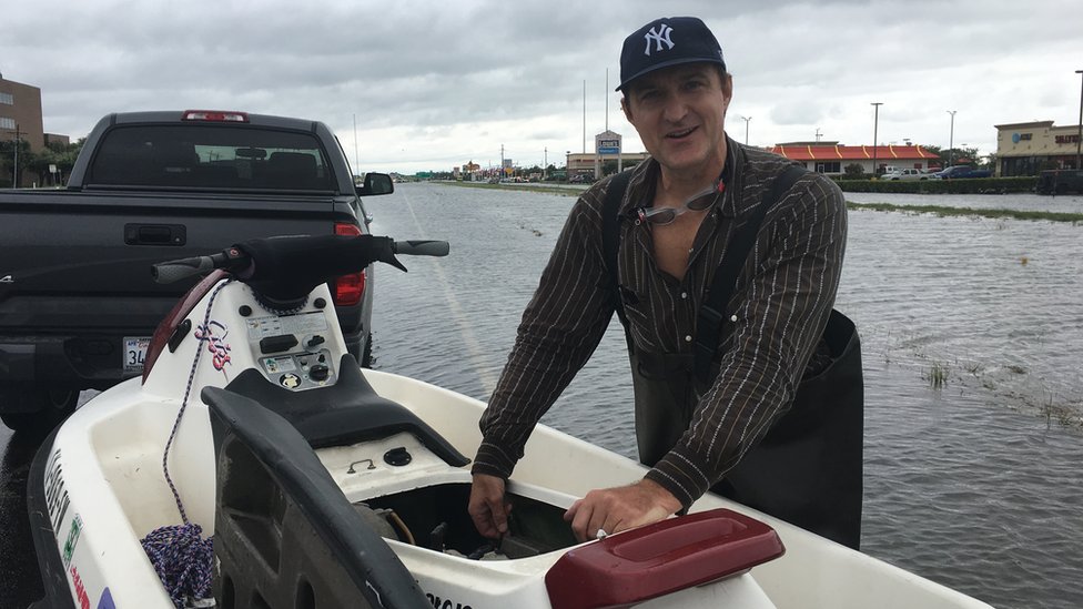 "Después de un huracán y una tragedia así todos recurrimos a nuestro espíritu de humanidad", asegura Devon Jacobs. Devon Jacobs.