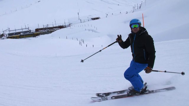 Tips on how to carve the snow