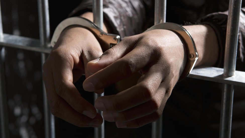 Los críticos de este sistema no confían en que sea la mejor manera de determinar si alguien es culpable de un delito. arrestado