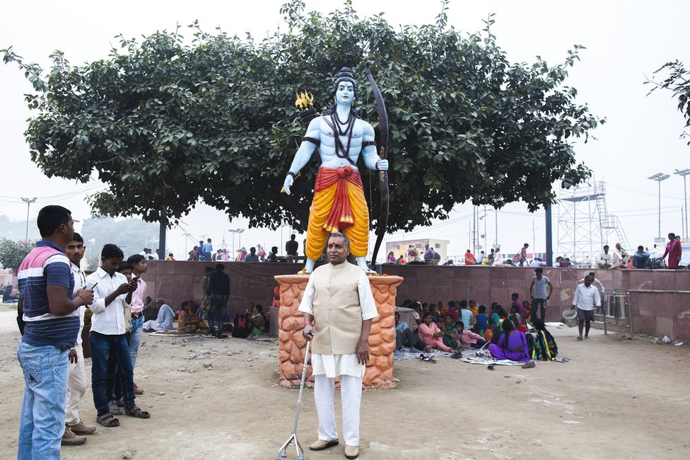 تمثال "الإله راما" المقدس لدى الهندوس في الهند
