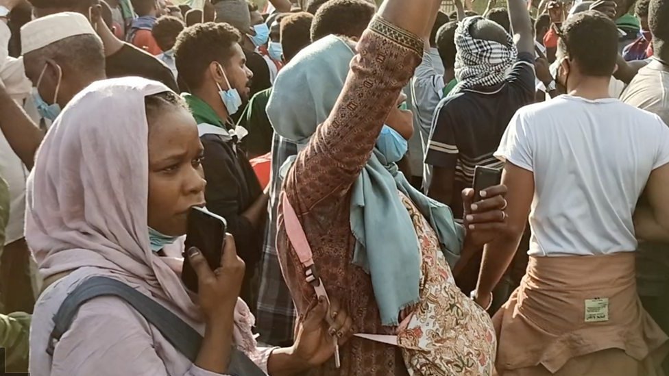 Sudan: BBC investigation shows abuse of female demonstrators