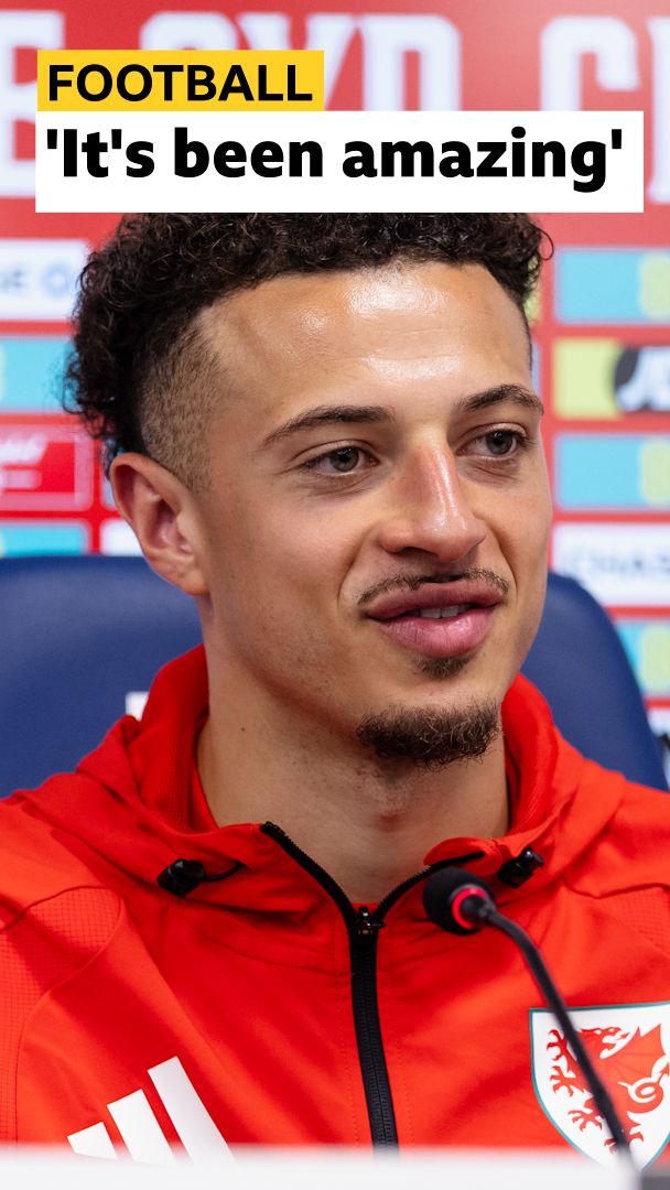 Ampadu delighted with new Leeds deal