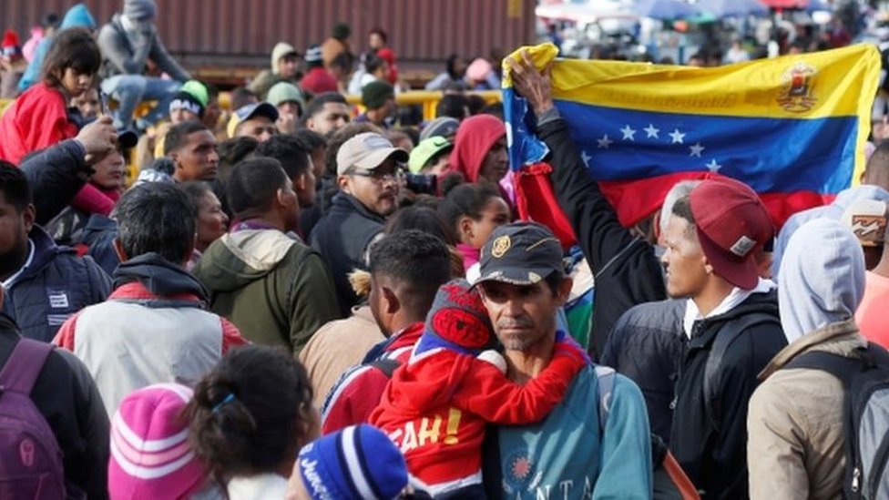 Venezolanos en la frontera entre Colombia y Ecuador