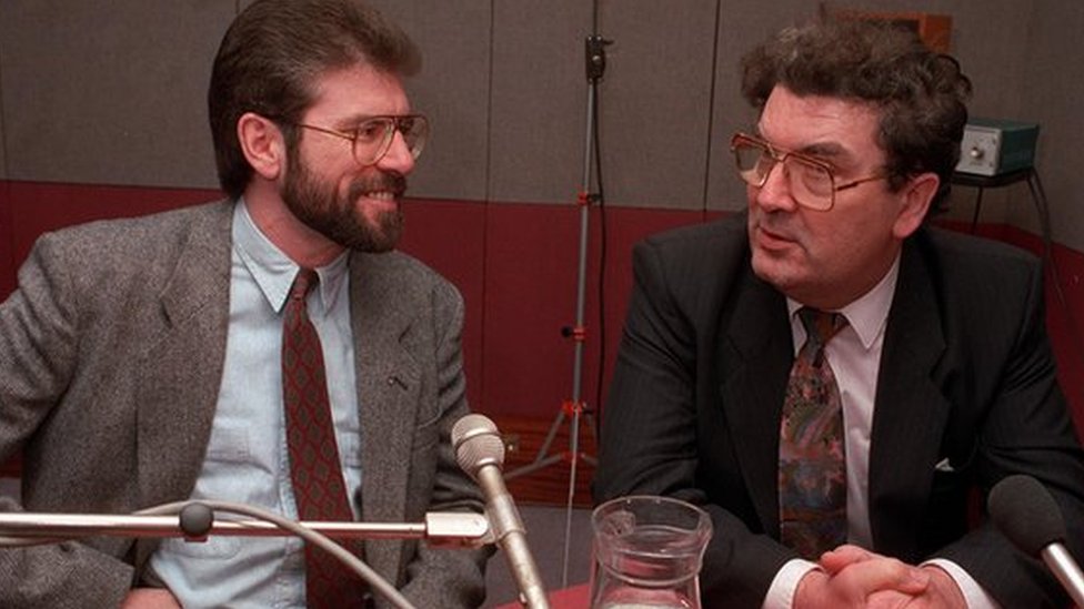 Джерри Адамс и Джон Хьюм на радиостудии BBC в 1992 году