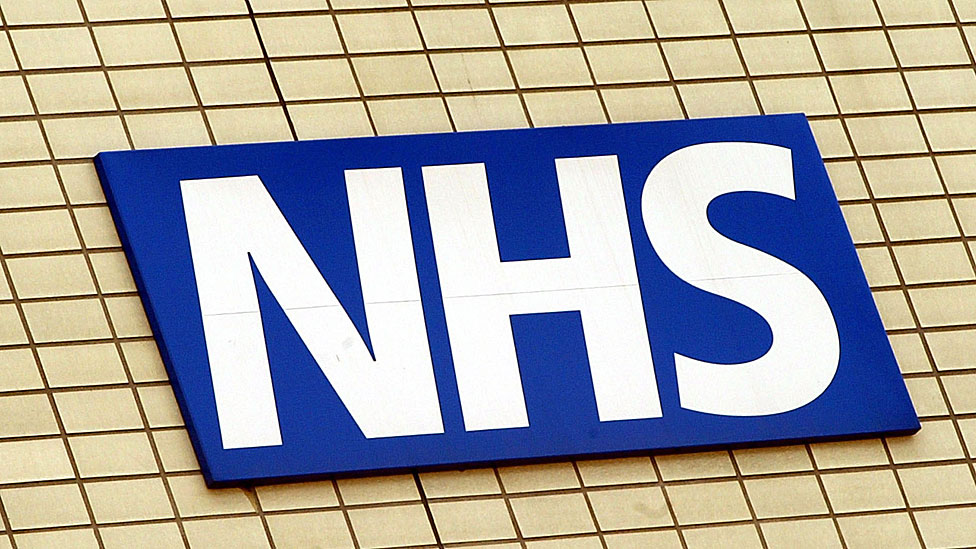 Logo del NHS