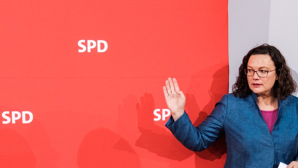 Андреа Нахлес, председатель немецких социал-демократов, прибыла на заседание исполкома своей партии 15 октября 2018 года в Берлине, Германия.