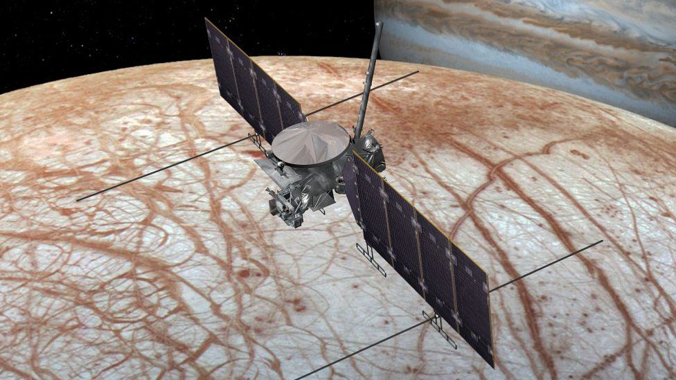 Europa Clipper hará al menos 45 vueltas alrededor de Europa durante su misión primaria. Europa Clipper