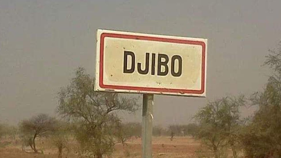 Дорожный знак Джибо в Буркина-Фасо