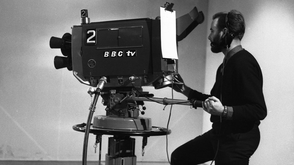 Majkl Bond, BBC, 1963. godine