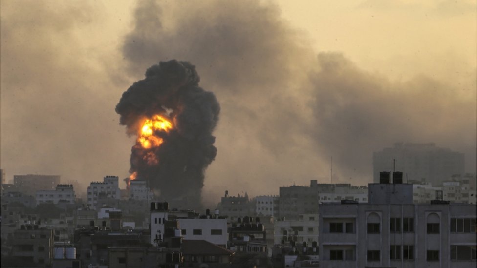 Israel menggempur Kota Gaza, pada Kamis (02/11).