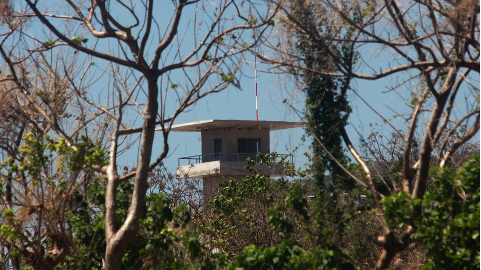 Torre de vigilancia de la nueva cárcel de El Salvador