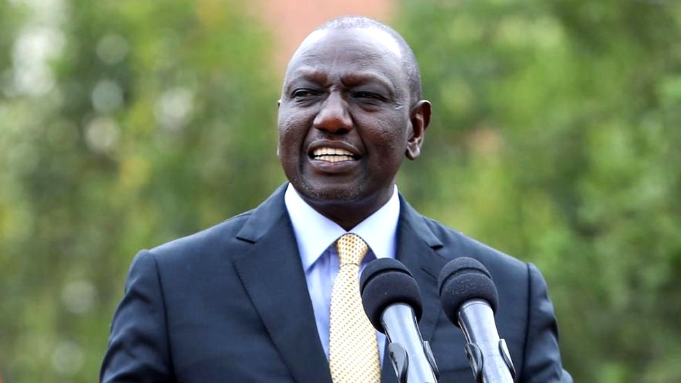 Kenya election 2022: William Ruto sworn in as president - BBC News