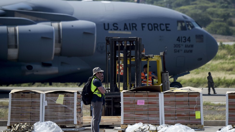Ayuda para Venezuela transportada en aviones de la Fuerza Aérea de EE.UU.