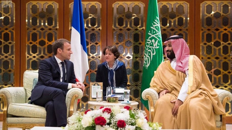 Наследный принц Саудовской Аравии Мухаммед бин Салман встречается с президентом Франции Эммануэлем Макроном в Эр-Рияде