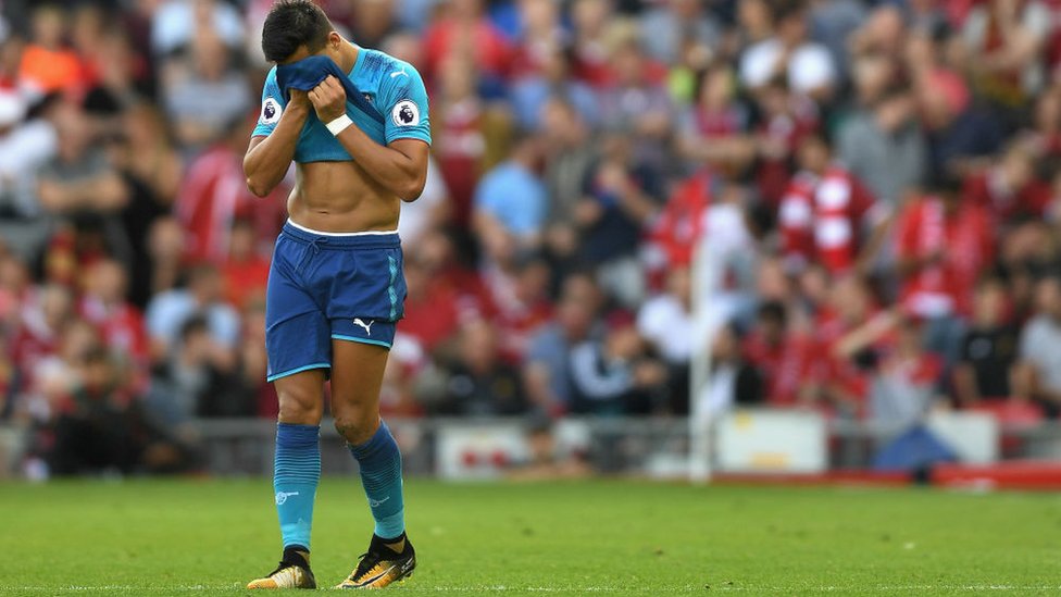 Wenger está convencido de que Alexis siempre hace el máximo esfuerzo. Alexis Sánchez