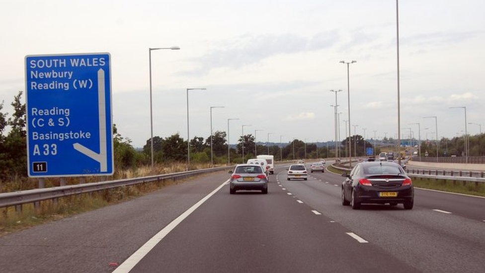 Pedestrian critical after M4 crash near Reading BBC News