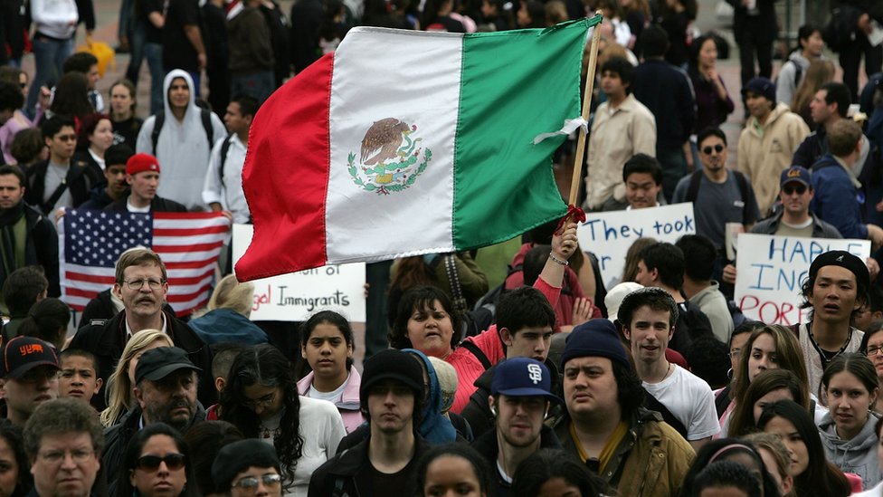 La mitad de los migrantes no autorizados en Estados Unidos proceden de México.