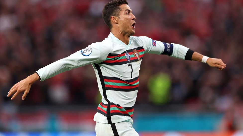 Cristiano Ronaldo em partida da Euro