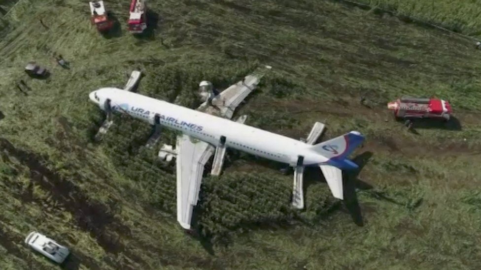 Pesawat Ural Airlines Airbus 321