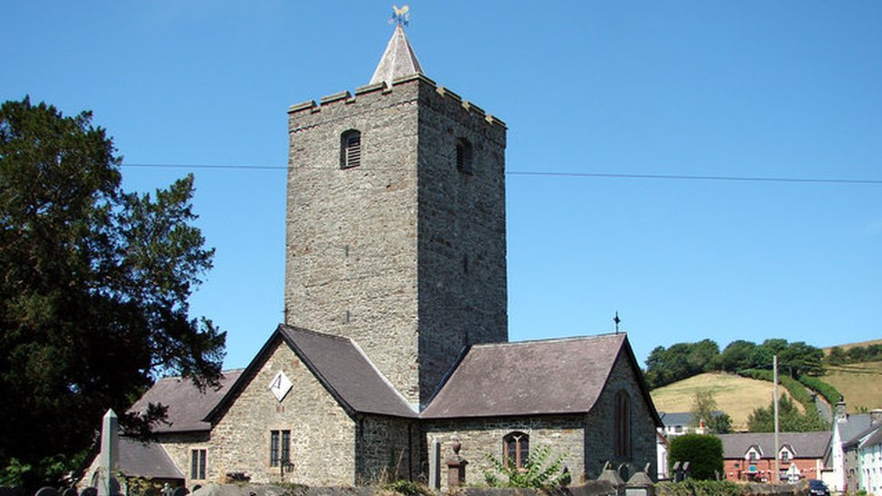 Приходская церковь в Llanfihangel-y-Creuddyn, Ceredigion