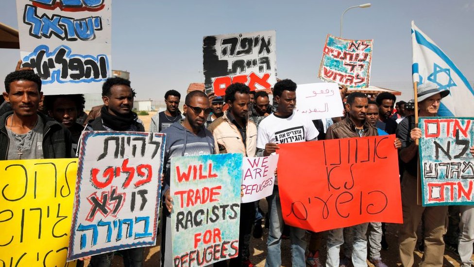 مهاجرون أفارقة يحتجون على معاملة إسرائيل لطالبي اللجوء