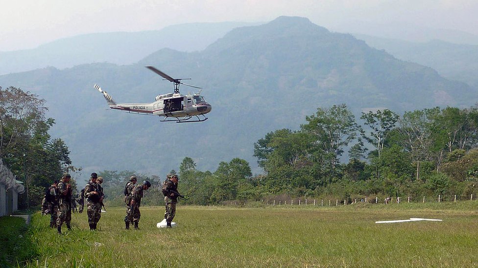 Helicóptero en el VRAEM