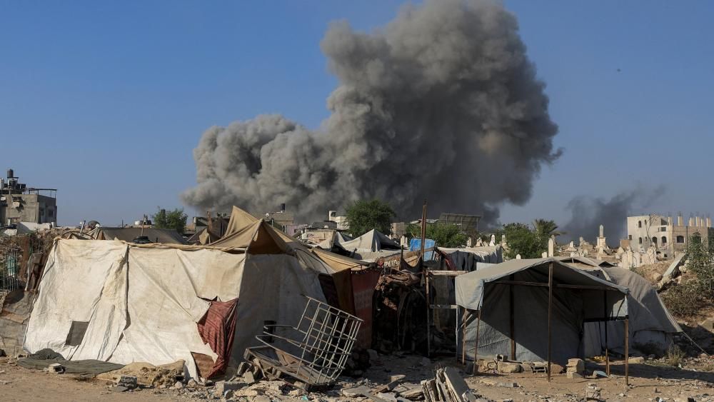 Israel pounds Gaza City in preparation for offensive